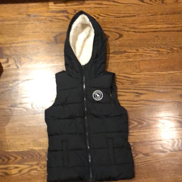 abercrombie kids Other - Abercrombie Kids vest girls size L